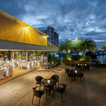 Sun & Moon, Riverside Hotel プノンペン エクステリア 写真